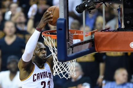 Cavs und James überrollen Celtics Cavs und James überrollen Celtics