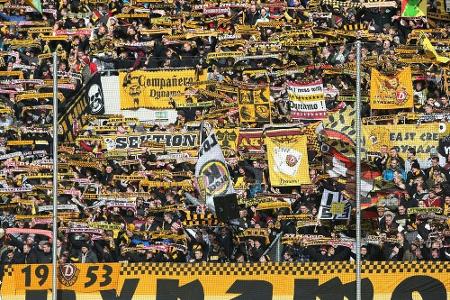 DFB-Kontrollausschuss leitet Ermittlungen gegen Dresden und Karlsruhe ein DFB-Kontrollausschuss leitet Ermittlungen gegen Dresden und Karlsruhe ein
