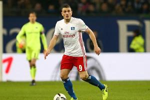 HSV: Papadopoulos bricht Training ab, Torwart Mathenia zurück