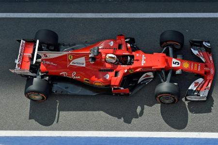 Formel 1: Vettel nach Getriebeproblemen Vierter im ersten Training - Mercedes dominiert Formel 1: Vettel nach Getriebeproblemen Vierter im ersten Training - Mercedes dominiert