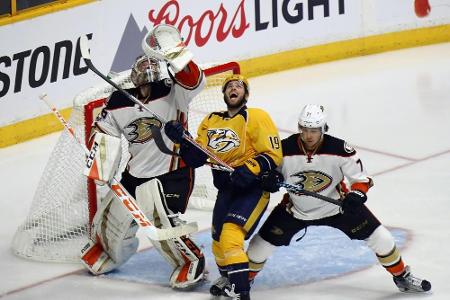Anaheim kassiert ohne Holzer zweite Niederlage gegen Nashville Anaheim kassiert ohne Holzer zweite Niederlage gegen Nashville