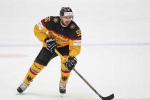 Schütz wirft Schläger in den Müll und rettet DEB-Team