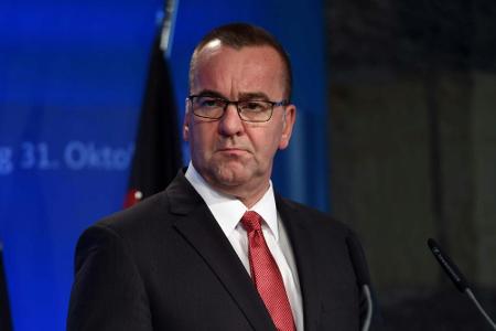 Fan-Krawalle: Pistorius fordert Politik der Fan-Krawalle: Pistorius fordert Politik der