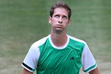 Titelverteidiger Mayer scheitert in Halle an Federer Titelverteidiger Mayer scheitert in Halle an Federer