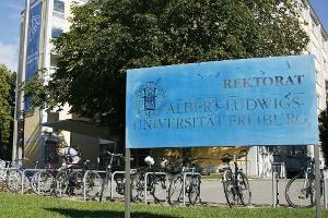 Sportwissenschaftler Singler verklagt Freiburger Uni-Rektor Schiewer
