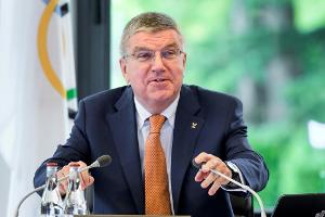 IOC-Präsident Bach hält Abiturrede in Berlin