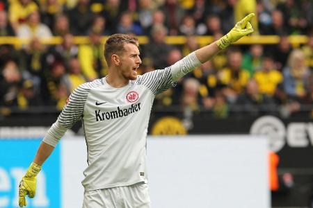 Hradecky lehnt Eintracht-Angebot zur vorzeitigen Verlängerung ab Hradecky lehnt Eintracht-Angebot zur vorzeitigen Verlängerung ab