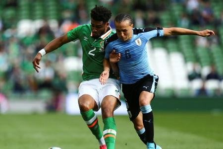 Fußball: Uruguay patzt in Irland Fußball: Uruguay patzt in Irland