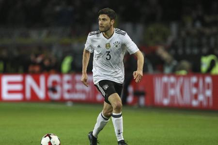 DFB: Hector hofft auf späten Kartenboom DFB: Hector hofft auf späten Kartenboom
