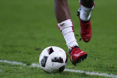 Spiel auf dem Kilimandscharo: Fußballerinnen schaffen Rekord Spiel auf dem Kilimandscharo: Fußballerinnen schaffen Rekord