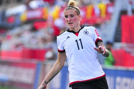 Mittag verlängert bis 2019 beim FC Rosengard Mittag verlängert bis 2019 beim FC Rosengard