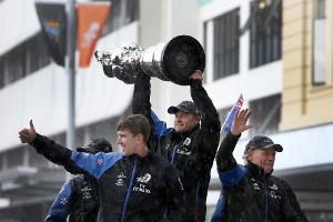 Neuseelands America's-Cup-Helden in Auckland gefeiert