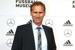DFL steigert Schiri-Honorare - Direktor Schwenken für höhere Ausbildungsentschädigungen