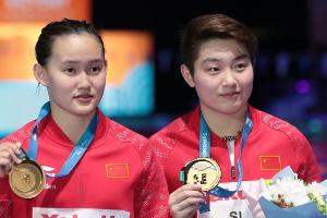 China gewinnt Gold im Turm-Synchronspringen der Frauen