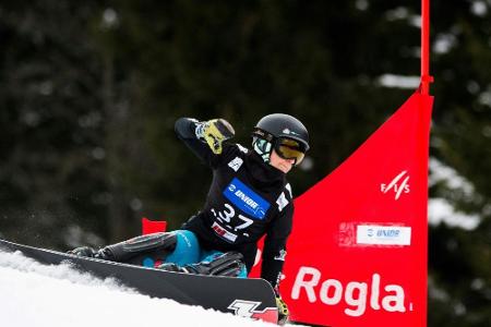 Snowboard: Snowboard: