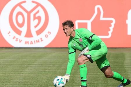 Adler-Kritik am Fußball-Geschäft: Adler-Kritik am Fußball-Geschäft: