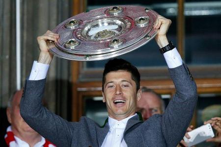 11Freunde-Meisterfeier: Preise für Lewandowski, Dembele, Nagelsmann und Schmadtke 11Freunde-Meisterfeier: Preise für Lewandowski, Dembele, Nagelsmann und Schmadtke