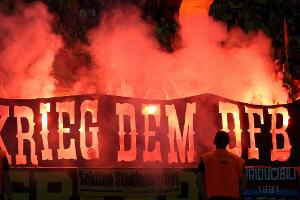 Lorenz: "Krieg dem DFB"-Rufe "neue Qualität"