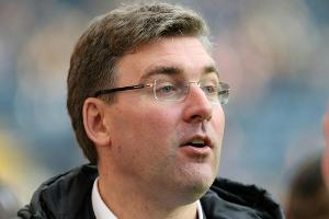 Eintracht-Vorstand Hellmann verteidigt Frankfurter Fans