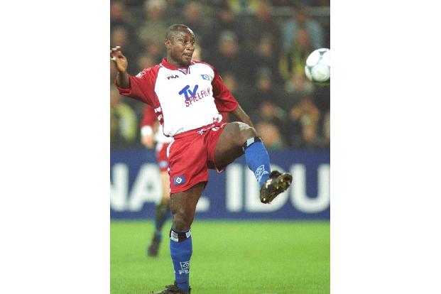 Pünktlich zur Ankunft von Topstar Anthony Yeboah will die Fernsehzeitschrift TV Spielfilm doch wieder auf das HSV-Trikot. Da...