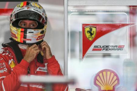 Schneller Vettel mit Technik-Problemen - Motorwechsel notwendig Schneller Vettel mit Technik-Problemen - Motorwechsel notwendig