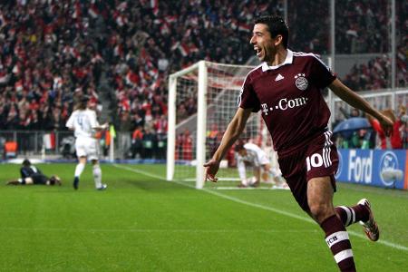 Genau zehn Jahre ist es her, dass Roy Makaay das früheste Champions-League-Tor aller Zeiten gelang! Der Jubilar legte die Me... Genau zehn Jahre ist es her, dass Roy Makaay das früheste Champions-League-Tor aller Zeiten gelang! Der Jubilar legte die Me...