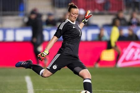 Leichte Entwarnung bei DFB-Torhüterin Schult Leichte Entwarnung bei DFB-Torhüterin Schult