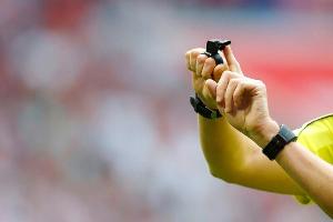 DFB präsentiert Quiz-App mit Schiedsrichterfragen