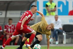 Bayern München gewinnt "Retterspiel" bei Kickers Offenbach