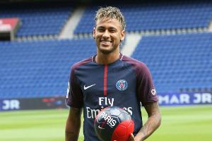 Spielgenehmigung eingetroffen: Neymar kann Debüt bei PSG feiern