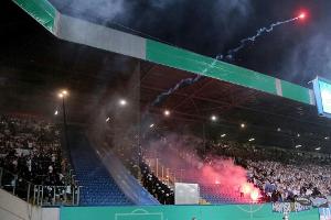 Nach Pyro-Skandal in Rostock: DFB-Kontrollausschuss eröffnet Ermittlungsverfahren