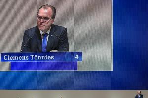 Schalke gewinnt Rechtsstreit: Tönnies-Kritiker wieder aus Aufsichtsrat ausgeschlossen