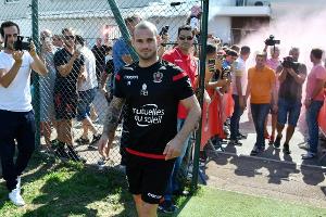 Nizza macht Sneijder-Verpflichtung perfekt