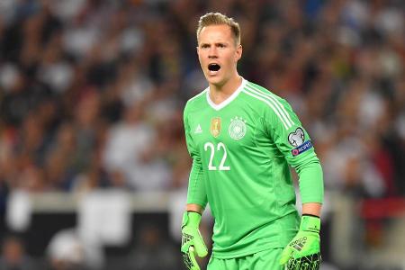 Kaum geprüft, aber als er in der 40. Minute gefordert wurde, verhinderte der Barca-Keeper mit Können und ein wenig Glück den...
