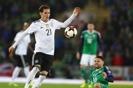 Das mögliche Tor des Monats passt zur bisherigen Saison des Überraschungsmanns der Bayern. Trat danach mit dem 'Mir san Mir'...