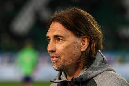 Zähneputzen beim VfL Wolfsburg: Schmidt geht in der Regeneration neue Wege Zähneputzen beim VfL Wolfsburg: Schmidt geht in der Regeneration neue Wege