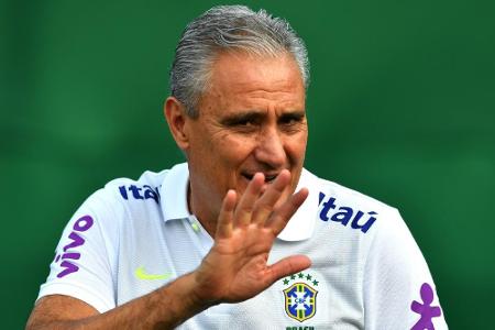 Vorbild Löw: Tite träumt von langer Amtszeit in Brasilien Vorbild Löw: Tite träumt von langer Amtszeit in Brasilien