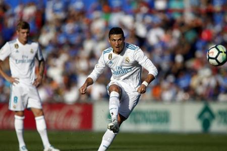 Barcelona lässt Punkte bei Atletico liegen - Real-Sieg zum Zidane-Jubiläum Barcelona lässt Punkte bei Atletico liegen - Real-Sieg zum Zidane-Jubiläum