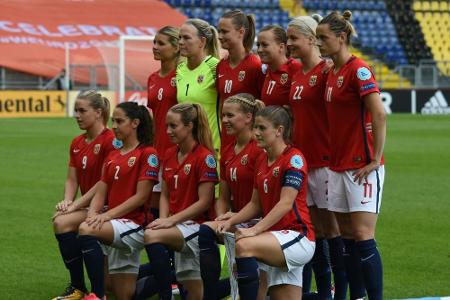 Norwegens Fußballverband bezahlt Frauen und Männer zukünftig gleich Norwegens Fußballverband bezahlt Frauen und Männer zukünftig gleich