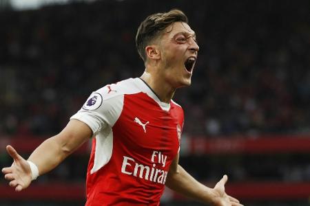 Geburtstagsgeschenk für Wenger: Özil trifft bei Arsenal-Sieg Geburtstagsgeschenk für Wenger: Özil trifft bei Arsenal-Sieg
