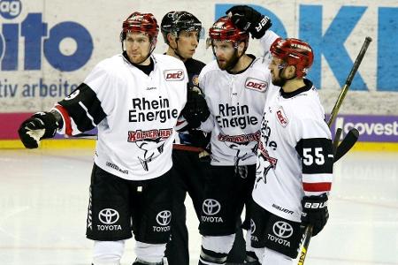 Nürnberg patzt: Meister München übernimmt Spitze trotz 4:5 in Berlin Nürnberg patzt: Meister München übernimmt Spitze trotz 4:5 in Berlin