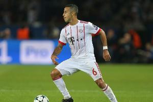 FC Bayern: Entwarnung bei Thiago und Süle