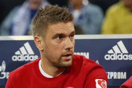 Medien: Ex-Bundesliga-Star Klasnic erhält dritte
Spenderniere Medien: Ex-Bundesliga-Star Klasnic erhält dritte
Spenderniere
