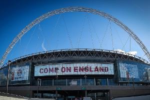 Leere Plätze in Wembley: Politiker wollen mehr Tickets verschenken