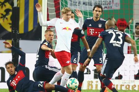 Im Pokalkracher zwischen RB Leipzig und dem FC Bayern ging es hoch her. Fünf Münchner kümmerten sich in dieser Szene um Top-... Im Pokalkracher zwischen RB Leipzig und dem FC Bayern ging es hoch her. Fünf Münchner kümmerten sich in dieser Szene um Top-...