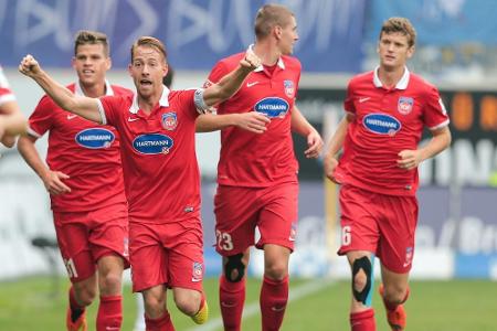 Thiel und Glatzel treffen doppelt: Heidenheim im Achtelfinale Thiel und Glatzel treffen doppelt: Heidenheim im Achtelfinale