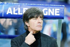 Löw: Erinnerung an Terror von Paris "kehrt immer wieder zurück"