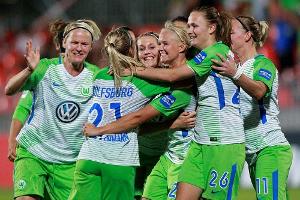 Frauen-Bundesliga: Popp schießt Wolfsburg an die Spitze