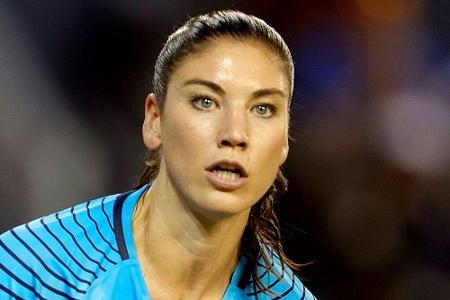 Hope Solo erhebt Belästigungsvorwürfe gegen Blatter - Ex-FIFA-Boss lässt dementieren Hope Solo erhebt Belästigungsvorwürfe gegen Blatter - Ex-FIFA-Boss lässt dementieren