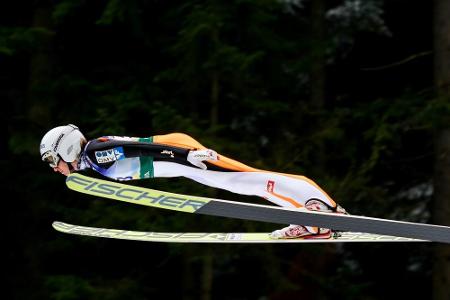 Skispringen: Olympia-Zweite Iraschko-Stolz verpasst Saisonstart Skispringen: Olympia-Zweite Iraschko-Stolz verpasst Saisonstart
